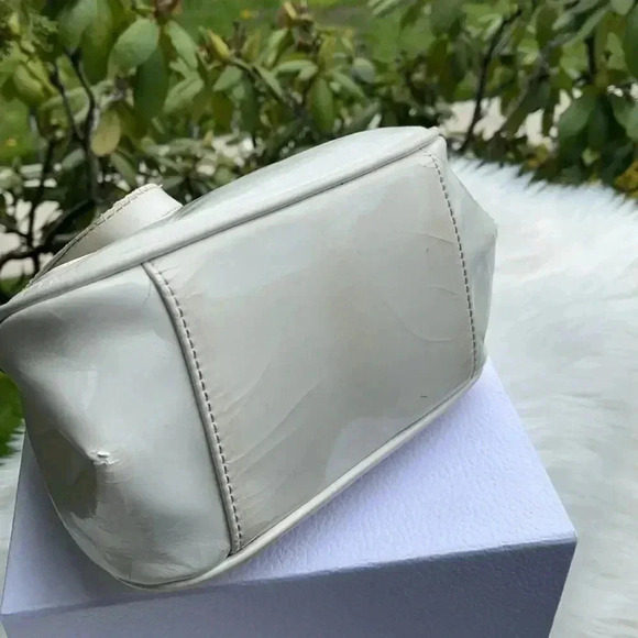 Fragola Vintage Style White Bag - Picture 9 of 11